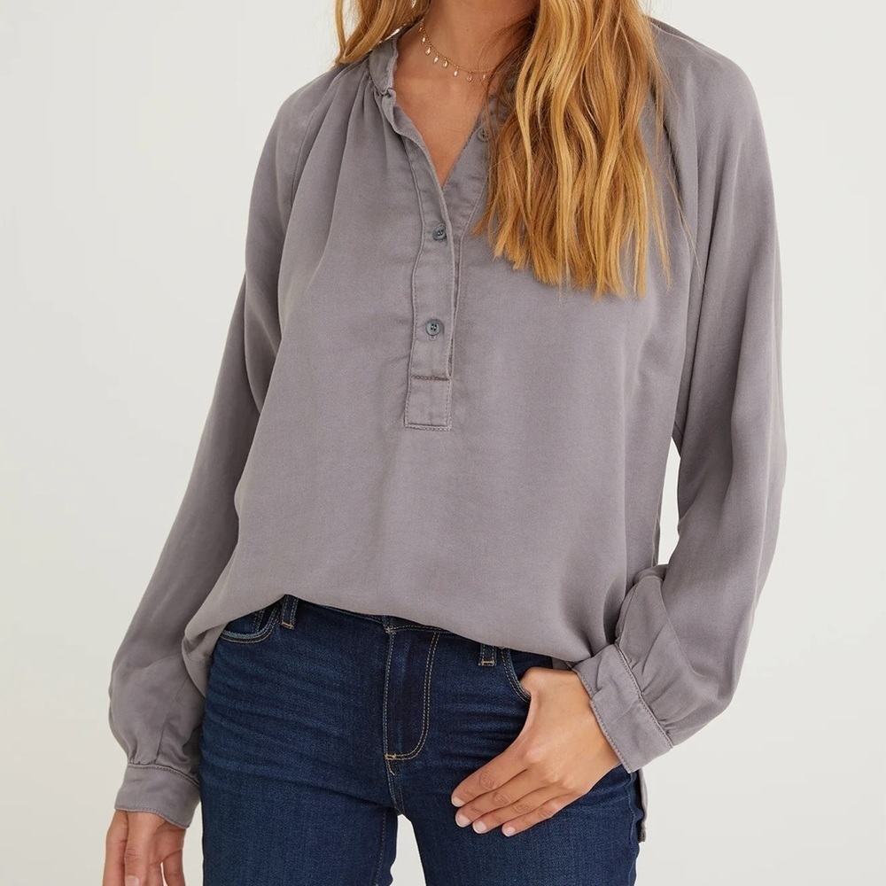 Bella Dahl Long Sleeve Wide Placket Pullover Grey Size M